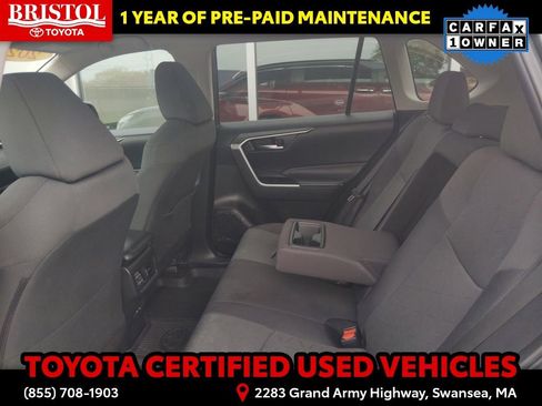 Used 2024 Toyota RAV4 XLE AWD/4WD image 17