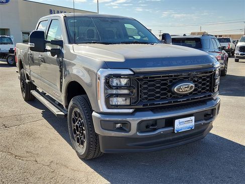 New 2025 Ford F250 Lariat w/ Lariat Ultimate Package image 6