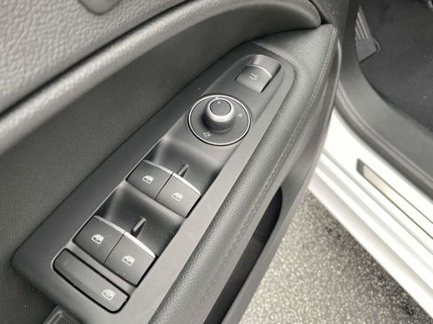 Used 2022 Alfa Romeo Stelvio Veloce image 14