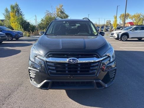 Used 2023 Subaru Ascent Premium w/ Convenience Package image 8