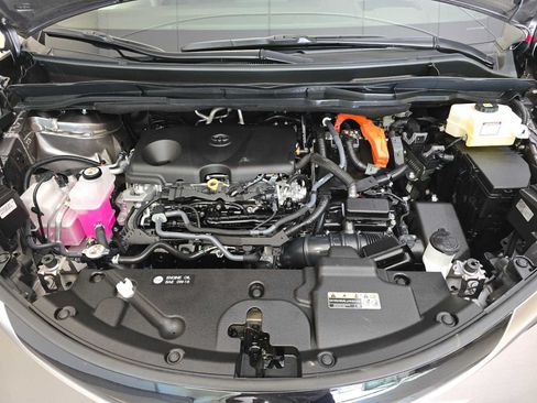 Certified 2024 Toyota Sienna Platinum AWD/4WD image 9
