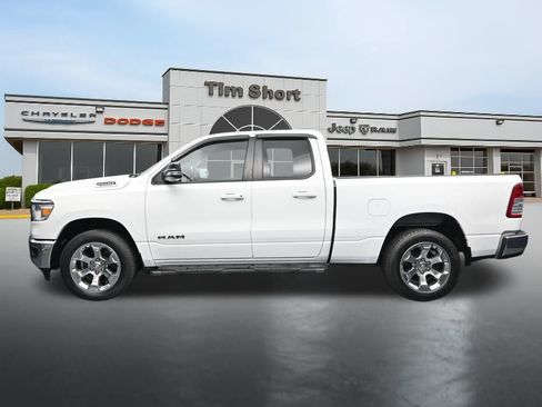 Used 2022 RAM 1500 Big Horn AWD/4WD image 2