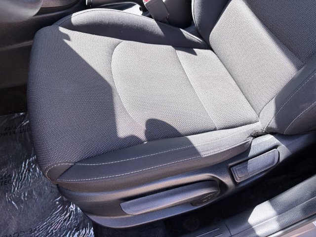 Used 2023 Kia Forte LXS FWD image 9