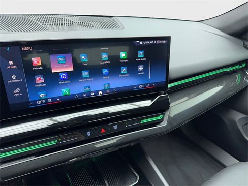 Used 2025 BMW 530i image 23