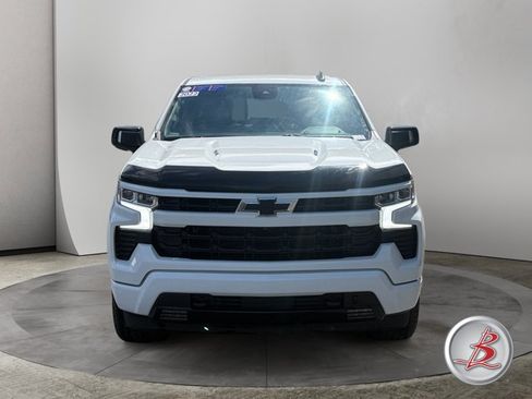 Used 2022 Chevrolet Silverado 1500 RST AWD/4WD image 2