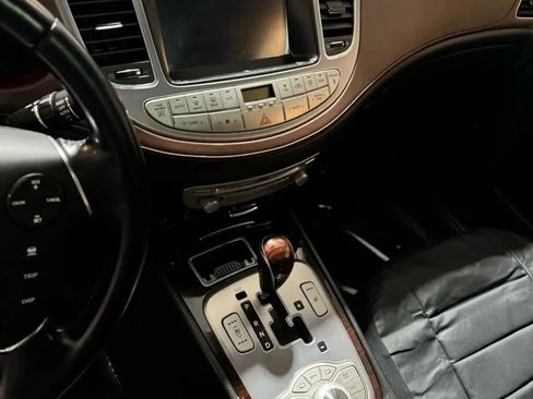 Used 2013 Hyundai Genesis 3.8 w/ Technology Pkg image 26