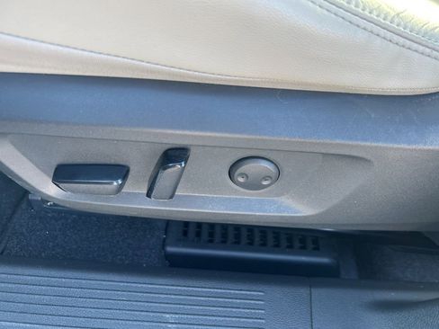 Certified 2021 Nissan Rogue SL w/ Premium Package image 16