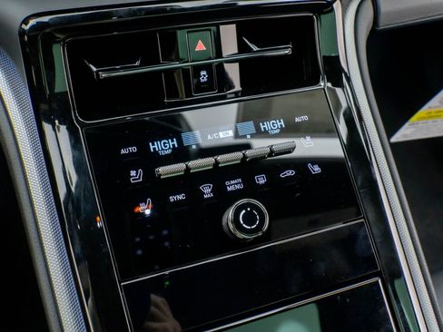 New 2026 Porsche Panamera 4 image 22