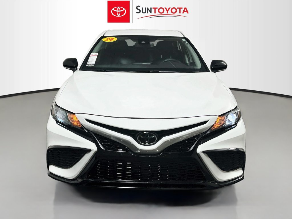 Used 2024 Toyota Camry SE w/ Convenience Package FWD image 8