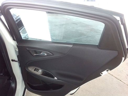Used 2022 Chevrolet Malibu LT FWD image 22