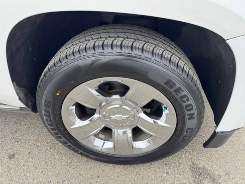 Used 2015 Chevrolet Tahoe LTZ image 38