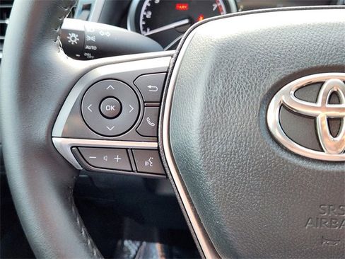 Used 2023 Toyota Camry XLE image 19