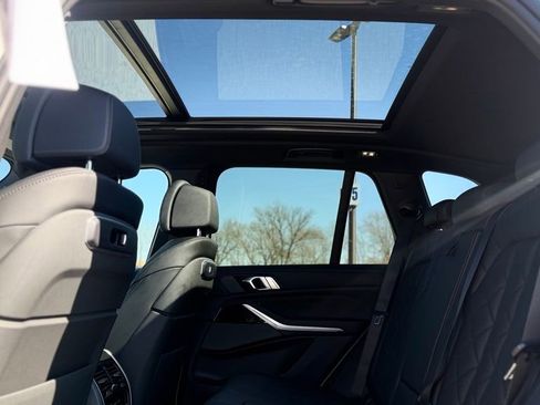 New 2026 BMW X5 xDrive40i w/ M Sport Package AWD/4WD image 16