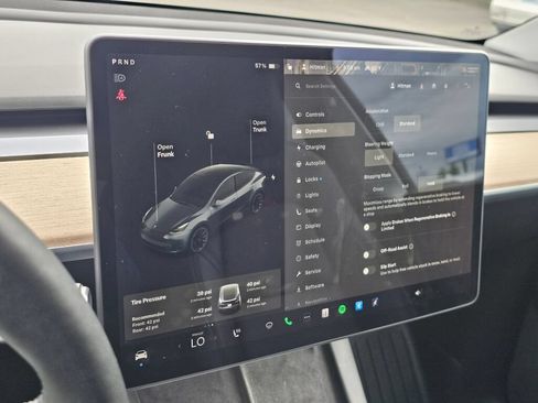Used 2021 Tesla Model Y Long Range AWD/4WD image 31