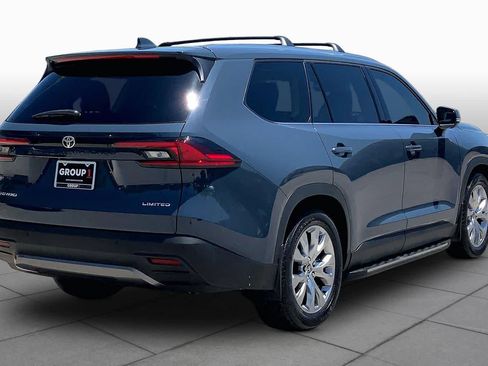 Used 2025 Toyota Grand Highlander AWD Hybrid image 13