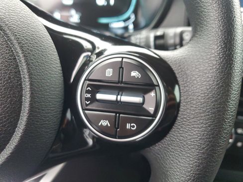 Used 2025 Kia Soul S image 27