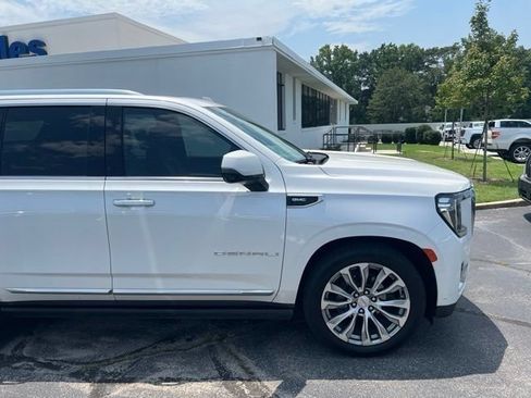 Certified 2023 GMC Yukon Denali w/ Denali Reserve Package AWD/4WD image 2