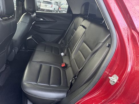 Used 2021 Chevrolet TrailBlazer LT w/ Premium Seating Package image 12