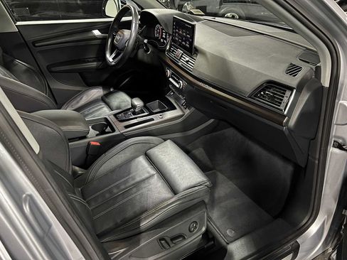 Used 2023 Audi Q5 2.0T Premium Plus w/ Premium Plus Package AWD/4WD image 11