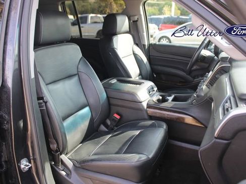 Used 2016 Chevrolet Suburban LT image 11