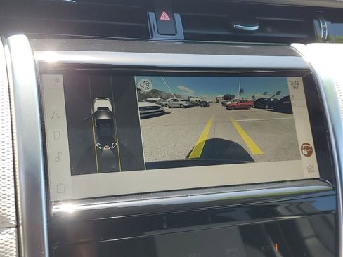 Used 2023 Land Rover Discovery Sport SE R-Dynamic image 25