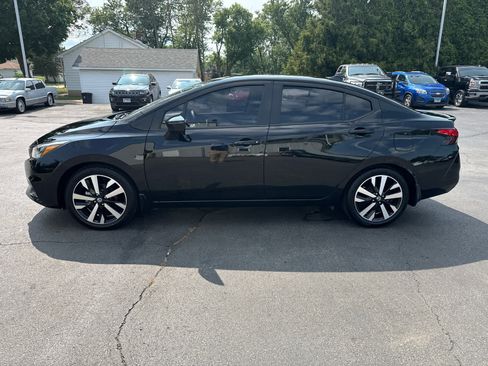 Used 2021 Nissan Versa SR w/ Convenience Package FWD image 6