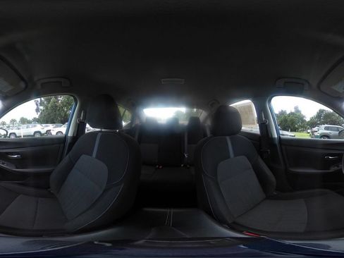 Used 2025 Nissan Sentra SV FWD image 42
