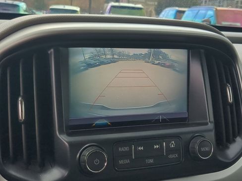 Used 2018 Chevrolet Colorado LT image 16