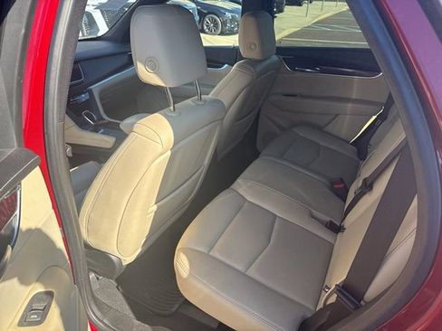 Used 2019 Cadillac XT5 Luxury image 10