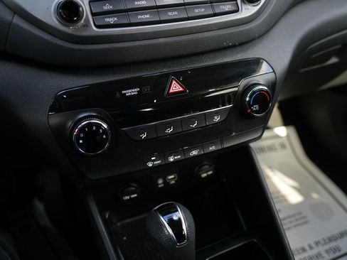 Used 2016 Hyundai Tucson SE w/ Option Group 02 image 15