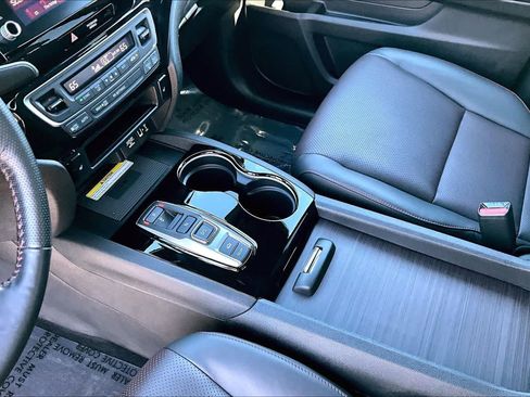Used 2023 Honda Ridgeline Black Edition image 16