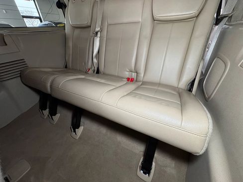 Used 2010 Ford Expedition Eddie Bauer image 18