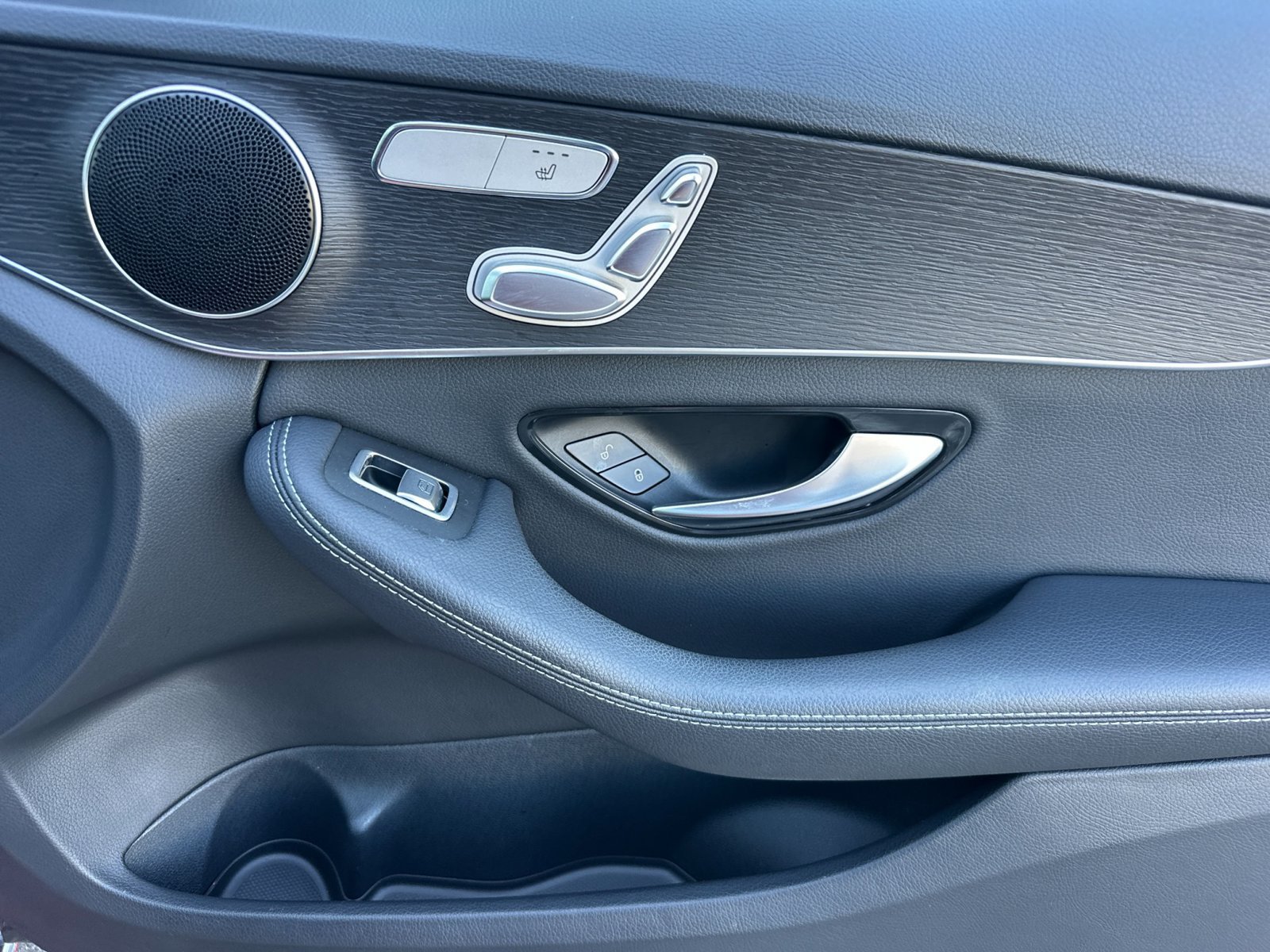 Used 2021 Mercedes-Benz C 300 Sedan image 19