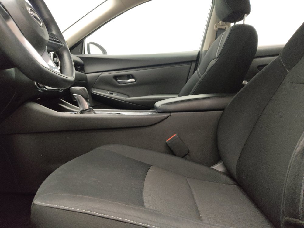Used 2024 Nissan Sentra SV FWD image 17