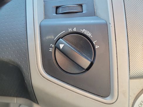 Used 2005 Toyota Tacoma 4x4 Access Cab image 30