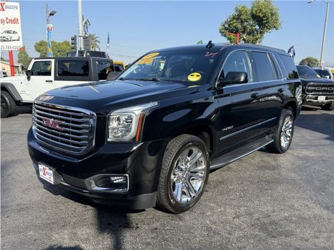 Used 2017 GMC Yukon SLT w/ Premium Edition image 3