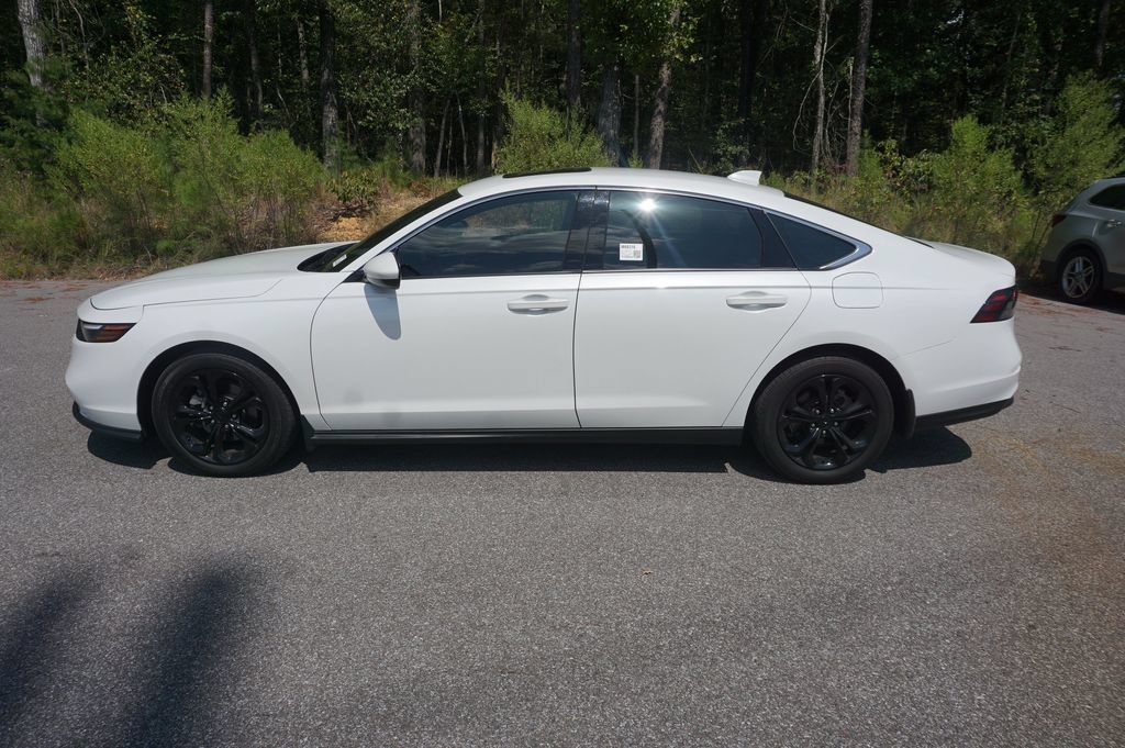 Used 2024 Honda Accord EX image 17