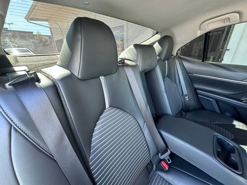 Used 2024 Toyota Camry SE image 23