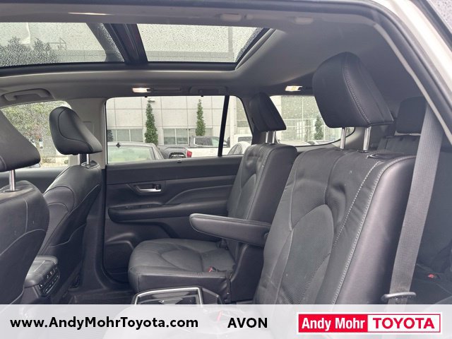 Used 2024 Toyota Grand Highlander AWD image 22