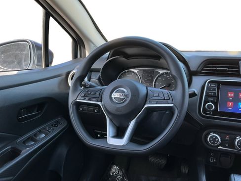 Used 2021 Nissan Versa S image 12
