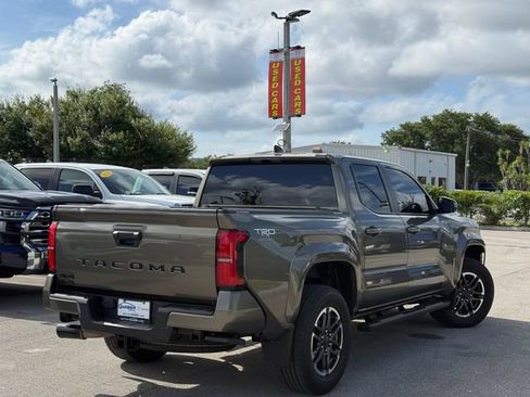 Used 2024 Toyota Tacoma TRD Sport AWD/4WD image 3