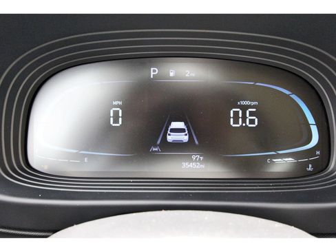 Used 2023 Hyundai Venue Limited w/ Cargo Package FWD image 16