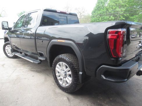 Used 2020 GMC Sierra 2500 Denali AWD/4WD image 17