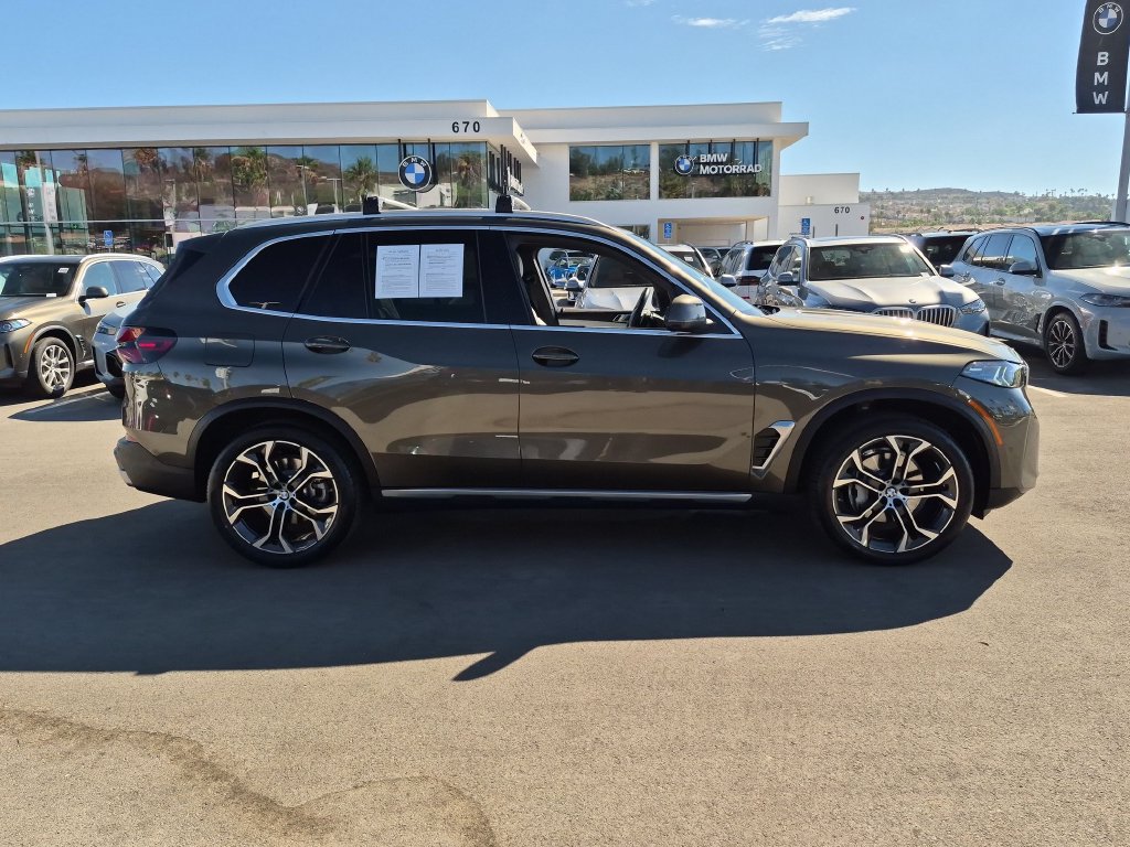 Certified 2026 BMW X5 sDrive40i RWD image 3