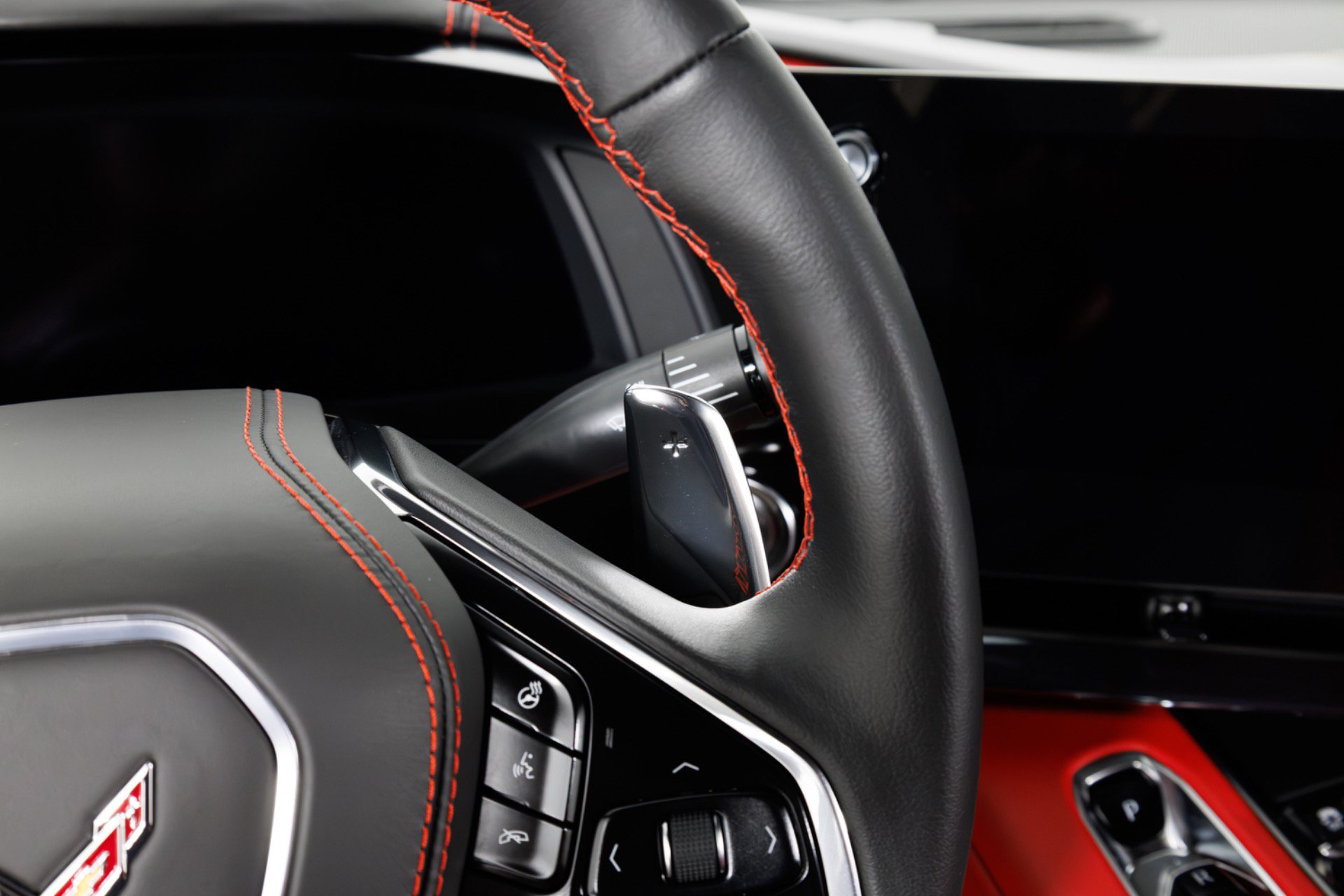 Used 2024 Chevrolet Corvette Stingray Premium Cpe w/ Z51 Performance Package RWD image 25