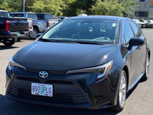 Used 2024 Toyota Camry SE w/ Convenience Package FWD image 1