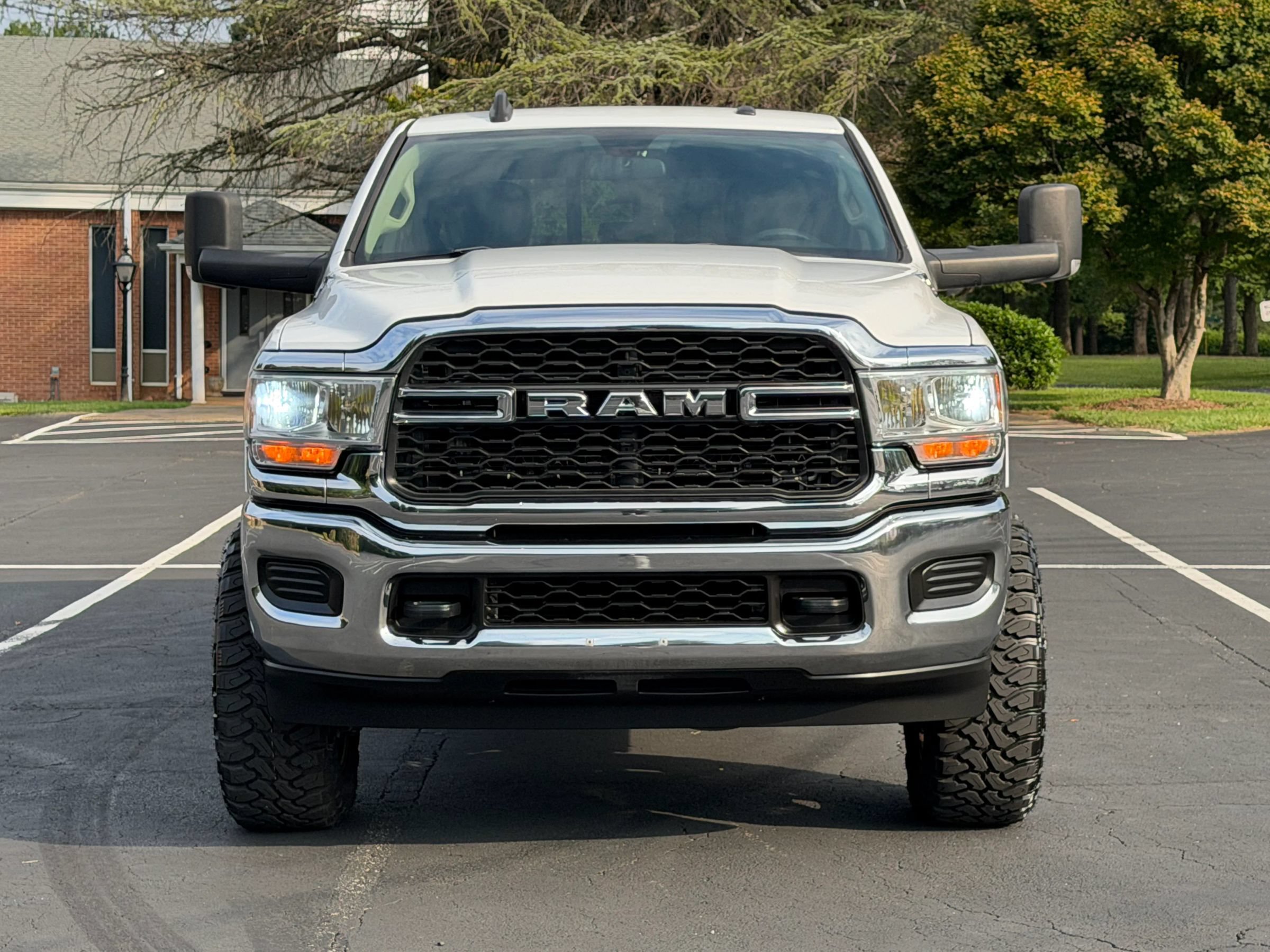 Used 2020 RAM 2500 Tradesman AWD/4WD image 3