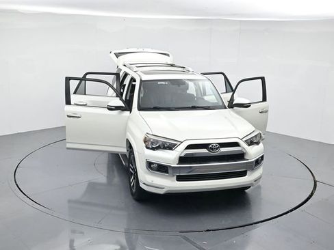 Used 2016 Toyota 4Runner SR5 image 45