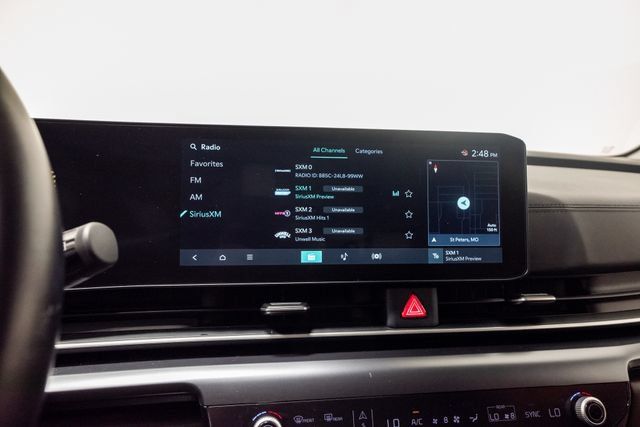 Certified 2025 Kia Carnival FWD image 20
