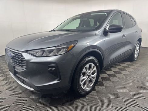 Used 2025 Ford Escape Active w/ Tech Pack #1 image 8